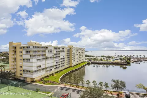 134 Starboard Ln #408, Merritt Island, FL 32953