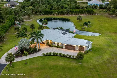 2141 Madden Ave SW, Palm Bay, FL 32908