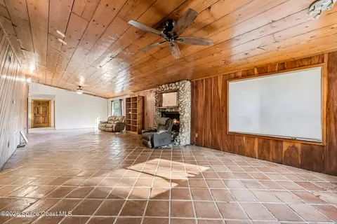 Living - 5195 Blounts Ridge Rd, Mims, FL 32754 photo 3 of 4