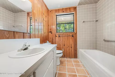 Bath - 5195 Blounts Ridge Rd, Mims, FL 32754 photo 1 of 2