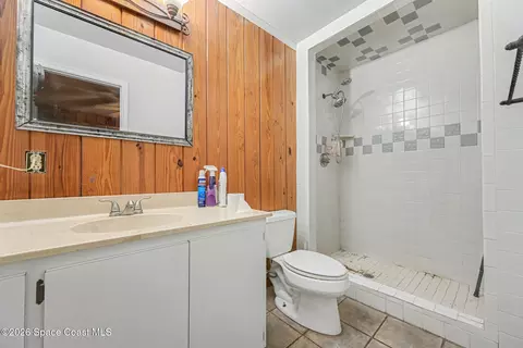 Bath - 5195 Blounts Ridge Rd, Mims, FL 32754 photo 2 of 2