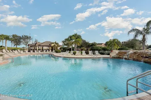 Exterior - 1010 Luminary Cir #101, Melbourne, FL 32901 photo 4 of 5