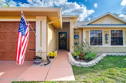 5505 95th St, Sebastian, FL 32958