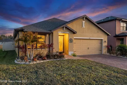 471 Old Country Rd SE, Palm Bay, FL 32909