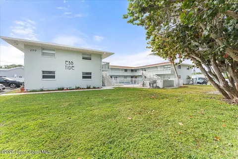 299 E Central Blvd #3, Cape Canaveral, FL 32920