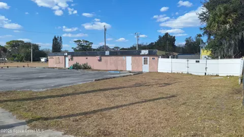 910 Tropic St, Titusville, FL 32796