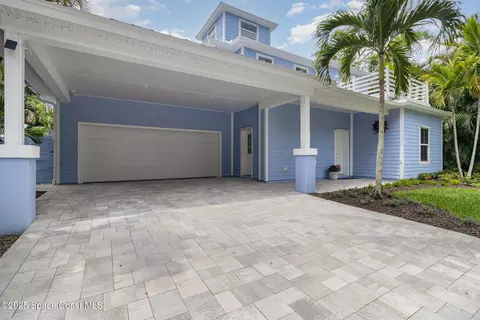 210 Pelican Dr, Melbourne Beach, FL 32951