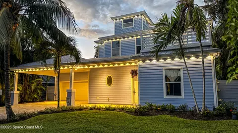 210 Pelican Dr, Melbourne Beach, FL 32951