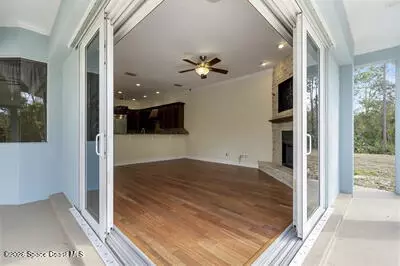 Living - 2205 Arnold Ln, Malabar, FL 32950 photo 9 of 9