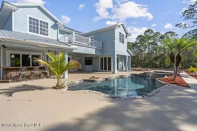Exterior - 2205 Arnold Ln, Malabar, FL 32950 photo 4 of 13