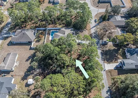 179 Bali St SE, Palm Bay, FL 32909