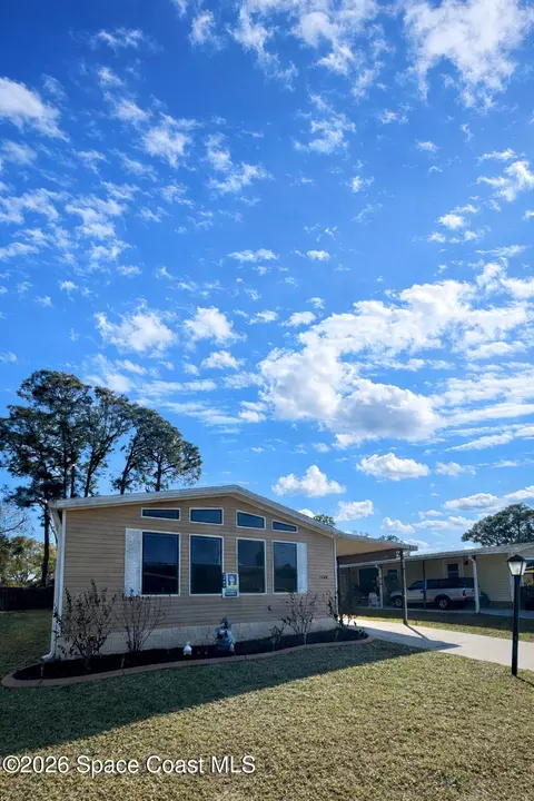 4426 Twin Lakes Dr, Melbourne, FL 32934