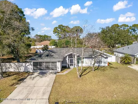 551 Brickell St SE, Palm Bay, FL 32909