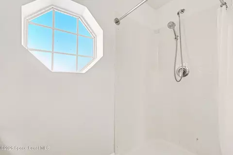 Bath - 7350 Bartow Ave, Cocoa, FL 32927 photo 3 of 4