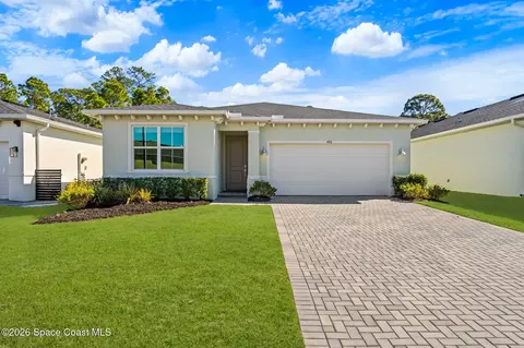 492 Veridian Cir NW, Palm Bay, FL 32907