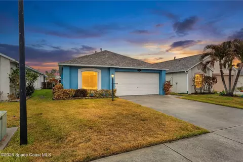 2047 Majestic Pine Ct NE, Palm Bay, FL 32905