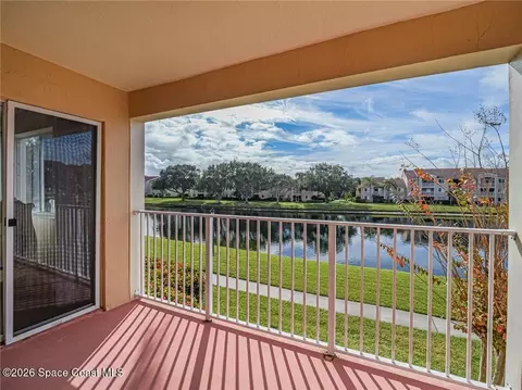 1640 N 42nd Cir #206, Vero Beach, FL 32967