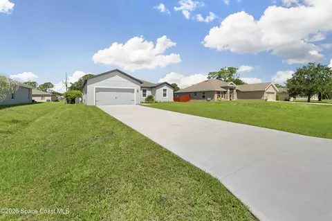 810 De Groodt Rd SW #37, Palm Bay, FL 32908