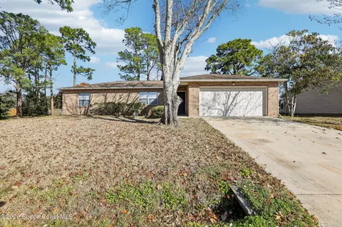 1731 Radisson St NW, Palm Bay, FL 32907