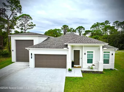 105 Delia Ave NW, Palm Bay, FL 32907