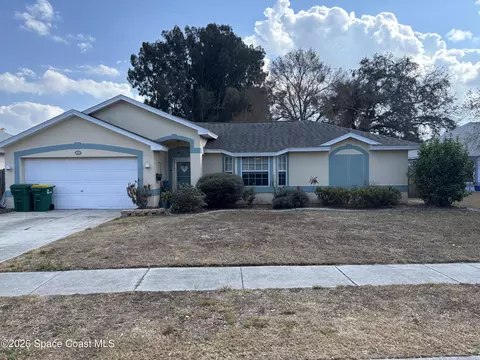 823 Hunters Creek Dr, Melbourne, FL 32904