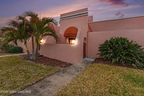756 S Orlando Ave #106, Cocoa Beach, FL 32931