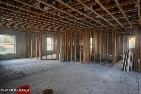 2521 Pond St, Melbourne, FL 32901