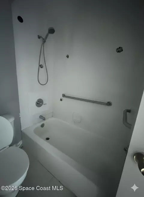 Bath - 2960 Jefferson St, Mims, FL 32754 photo 3 of 3