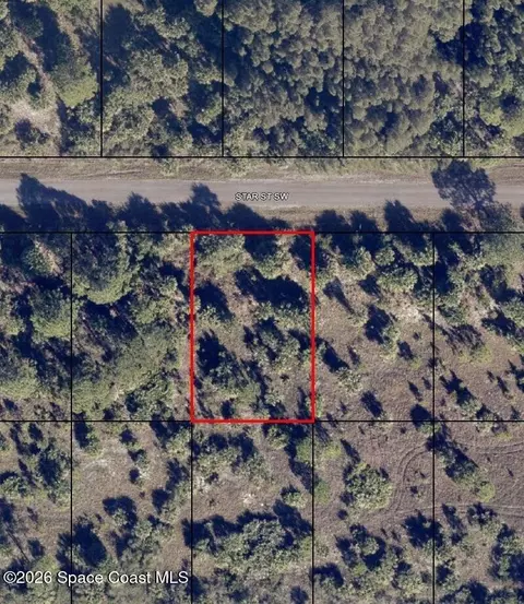 740 Star St SW, Palm Bay, FL 32908