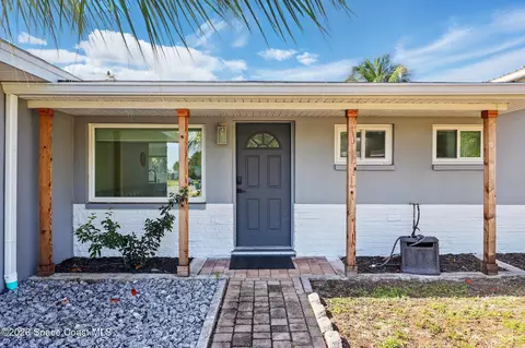 135 Richland Ave, Merritt Island, FL 32953