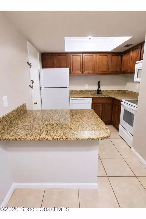 230 Columbia Dr #318, Cape Canaveral, FL 32920
