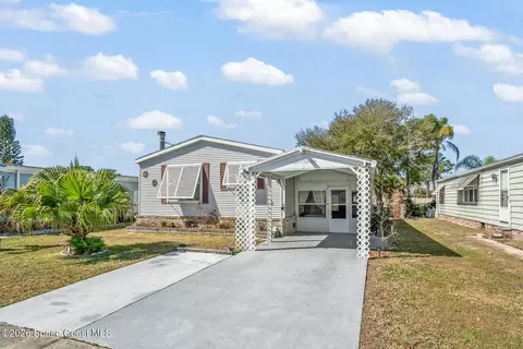 1854 Mango St NE, Palm Bay, FL 32905