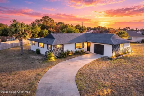1245 Arlington Cir, Merritt Island, FL 32952