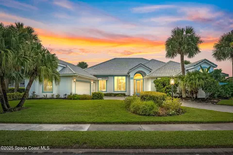 248 Loggerhead Dr, Melbourne Beach, FL 32951