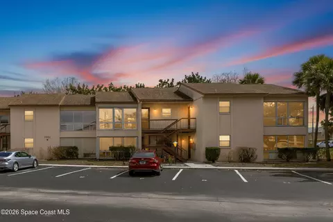 2501 Sand Trap Ln #8-C, Melbourne, FL 32935