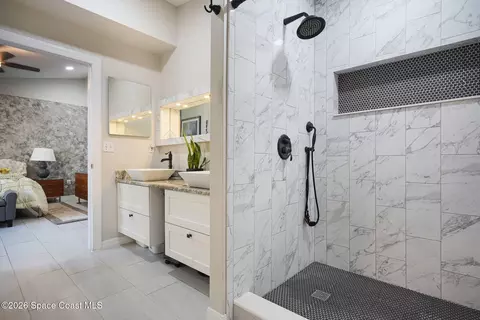 Bath - 215 Mcclain Dr, West Melbourne, FL 32904 photo 2 of 3