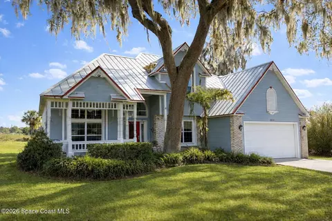 1951 Squires Ct, Titusville, FL 32796