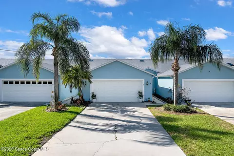 35 Anchor Dr, Indian Harbour Beach, FL 32937