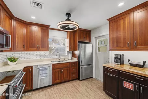 Kitchen - 925 Samar Rd, Cocoa Beach, FL 32931 photo 1 of 3