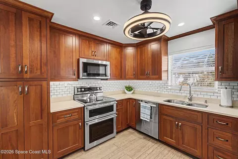 Kitchen - 925 Samar Rd, Cocoa Beach, FL 32931 photo 2 of 3