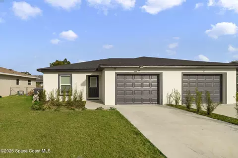95 W Towne Pl, Titusville, FL 32796