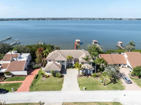 650 Loggerhead Island Dr, Satellite Beach, FL 32937