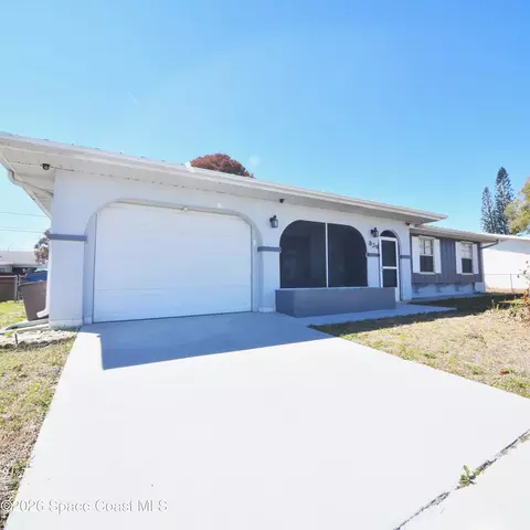 839 Angle St NE, Palm Bay, FL 32905