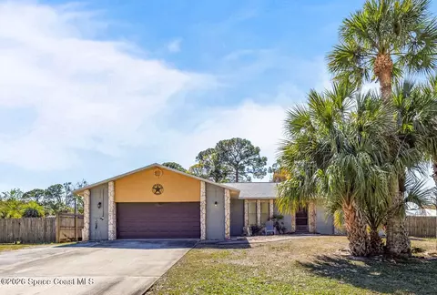 4651 N Friday Cir, Cocoa, FL 32926