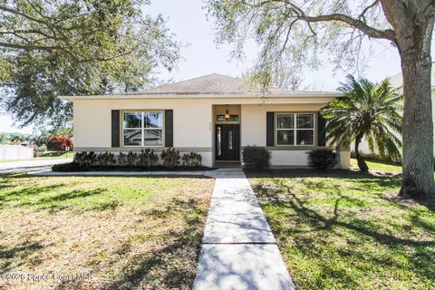 513 Hollow Glen Dr, Titusville, FL 32780
