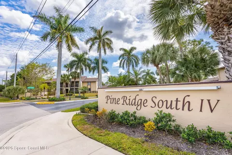 421 Pine Glen Ln #A-2, Lake Worth, FL 33467