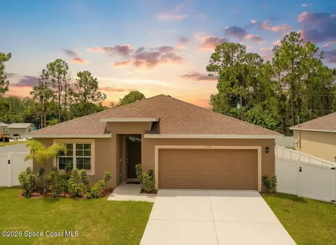 458 Haleybury St SW, Palm Bay, FL 32908