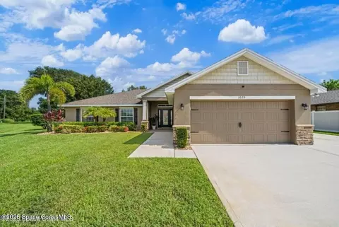 885 Micco St SW, Palm Bay, FL 32908