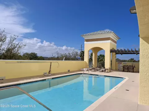 Exterior - 1437 Pineapple Ave #701, Melbourne, FL 32935 photo 3 of 7