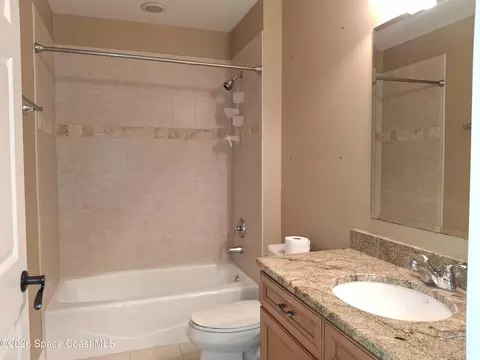 Bath - 1437 Pineapple Ave #701, Melbourne, FL 32935 photo 3 of 4